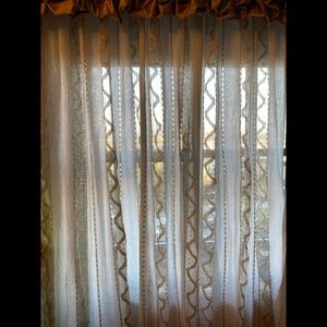 Curtains Amazing 48x98” Gold / off white/ cream colors.